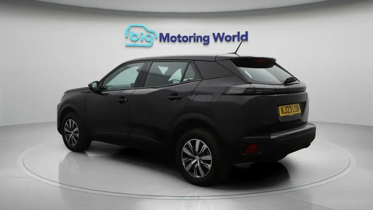 2023-peugeot-2008-suv-12-puretech-active-big-5