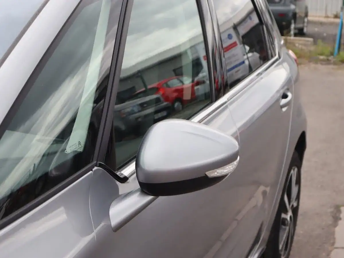 2019-citroen-c4-spacetourer-15bluehdi-flair-big-15