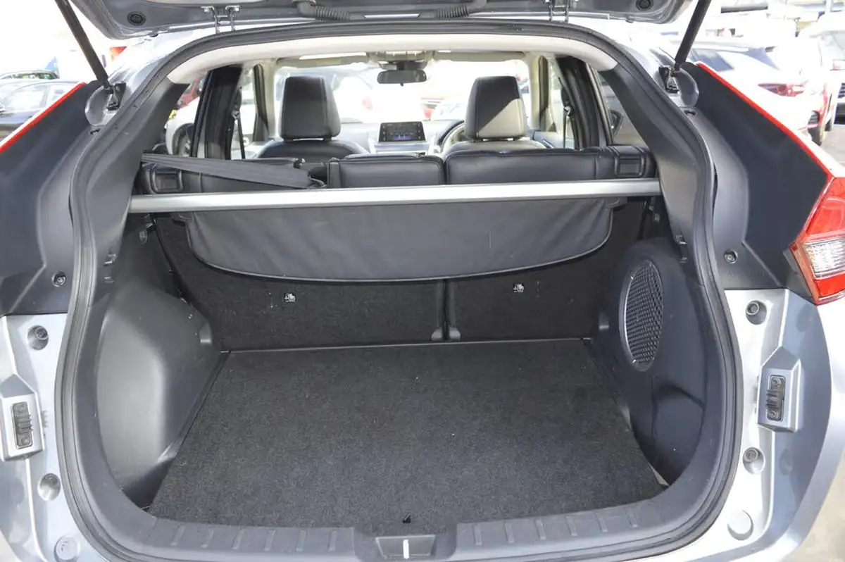 2018-mitsubishi-eclipse-cross-15-4-auto-big-8