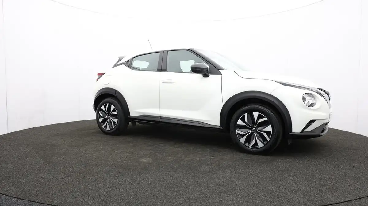 2022-nissan-juke-10-dig-t-acenta-big-47