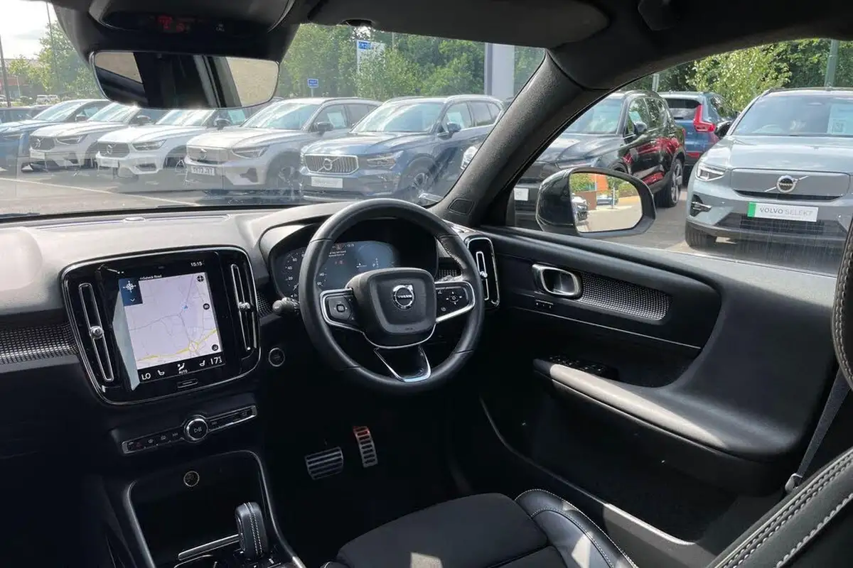 2021-volvo-xc40-15-t5-r-design-pro-258bhp-big-31