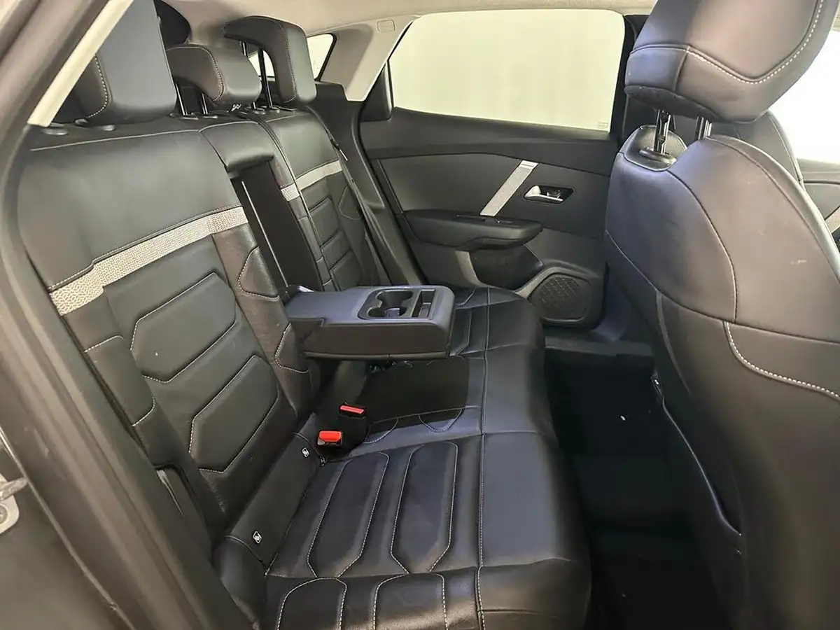 2021-citroen-c4-12-puretech-shine-plus-155ps-big-11