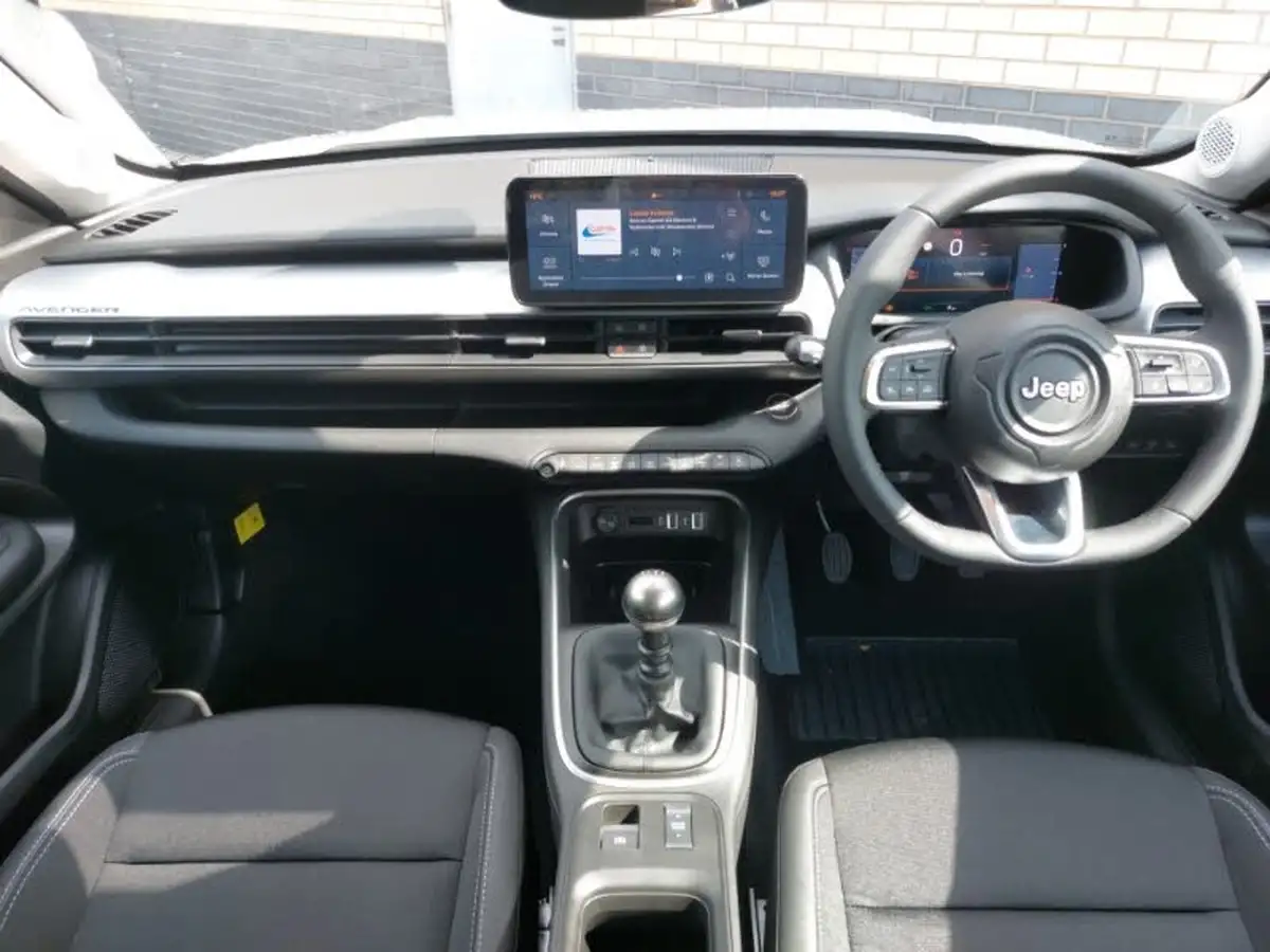 2025-jeep-avenger-12-gse-summit-big-2