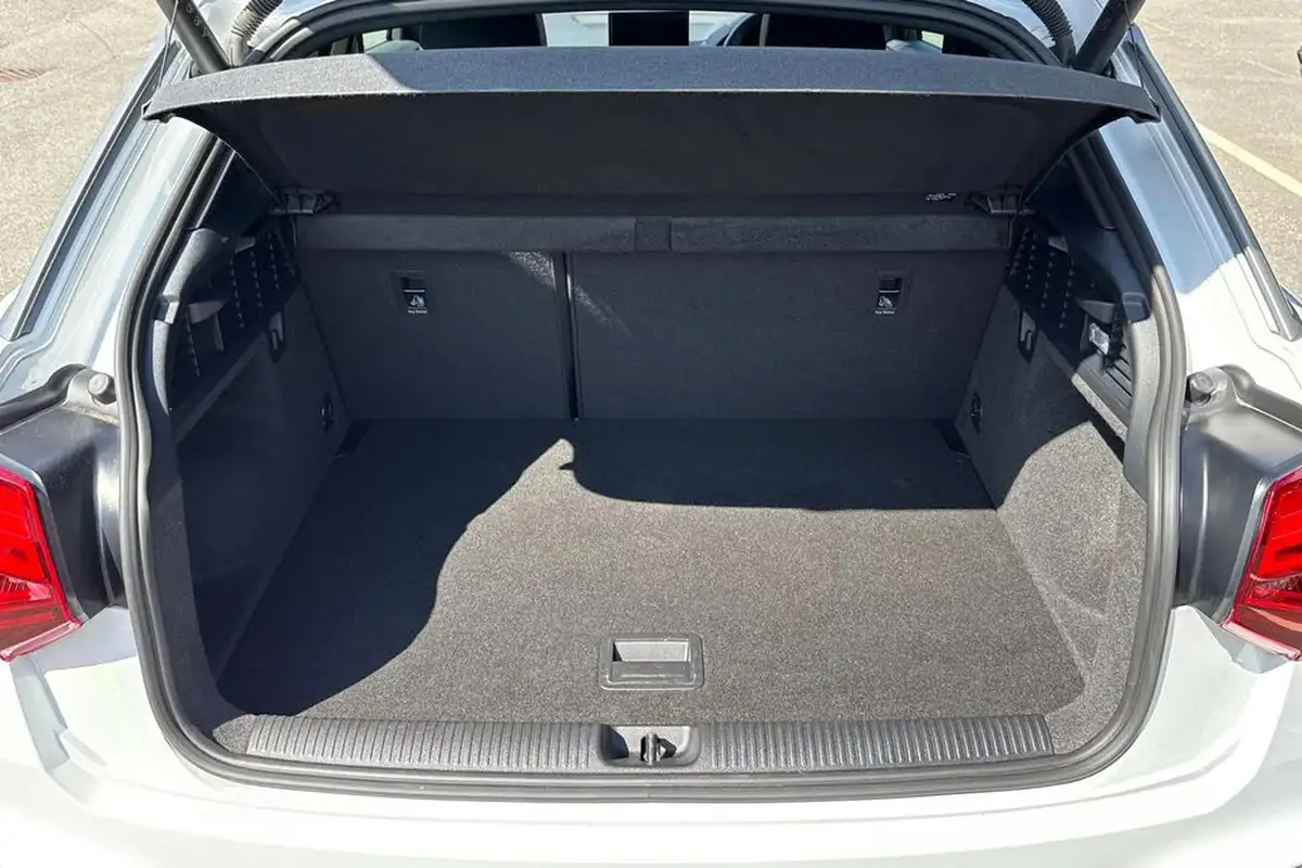 2024-audi-q2-15-35-tfsi-s-line-tronic-big-5