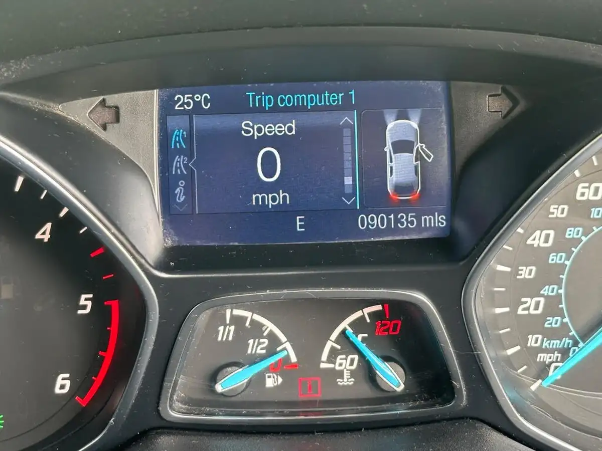 2015-ford-kuga-20tdci-titanium-150ps-big-18