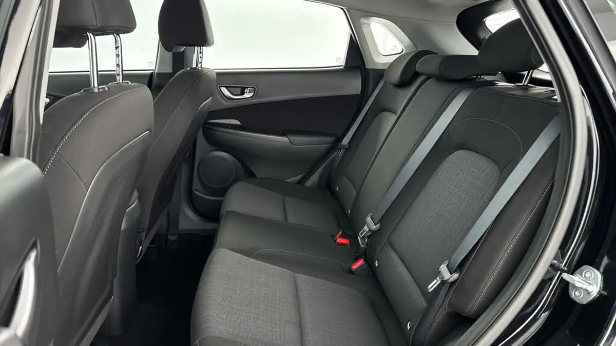 2023-hyundai-kona-16-gdi-se-connect-big-13