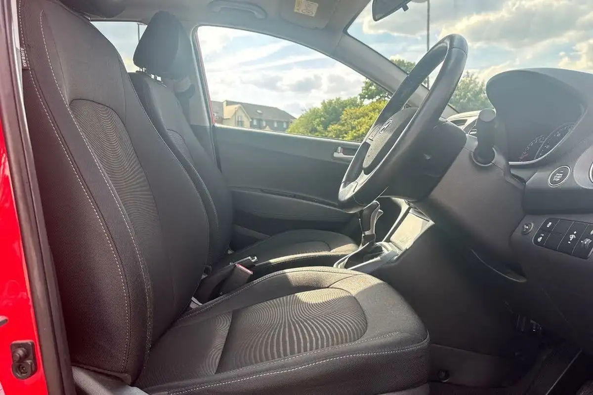 2018-hyundai-i10-12-premium-se-auto-big-24