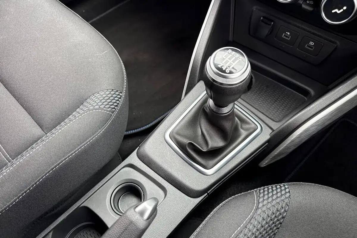 2022-dacia-duster-09-tce-prestige-big-21