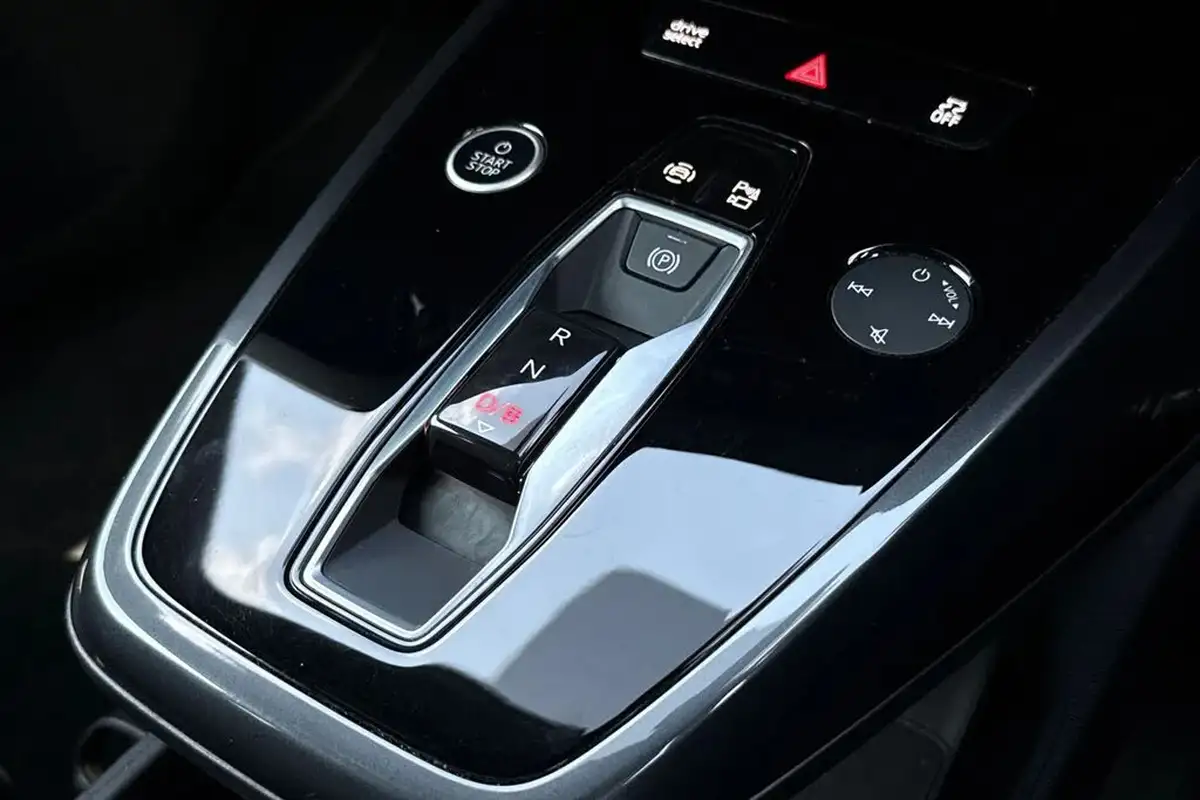 2023-audi-q4-e-tron-35e-s-line-station-wagon-big-21