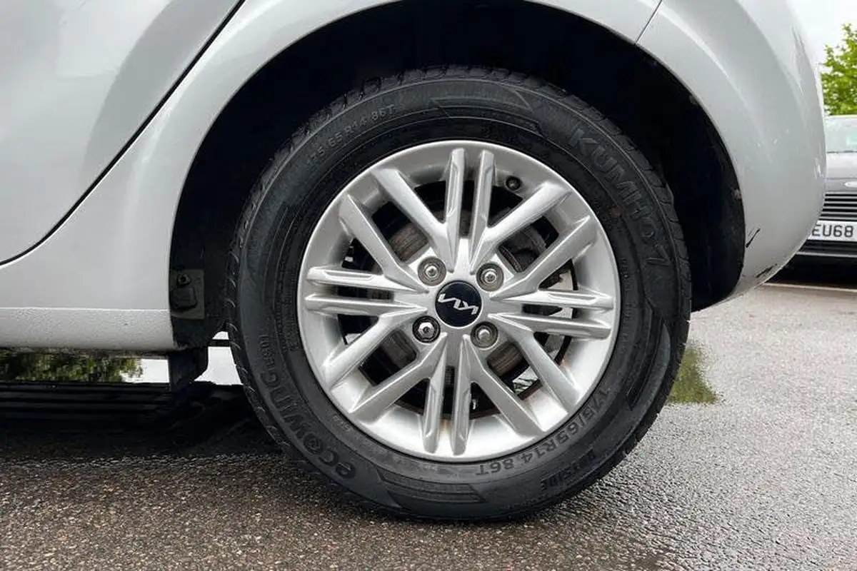 2022-kia-picanto-10-2-auto-seq-big-7