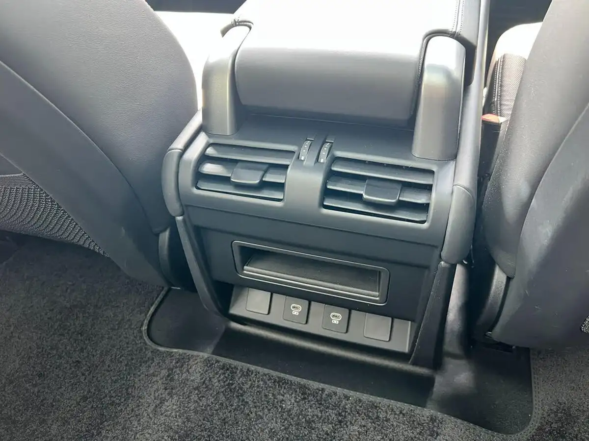 2024-land-rover-90-defender-30-d250-x-dynamic-hse-2996cc-big-25