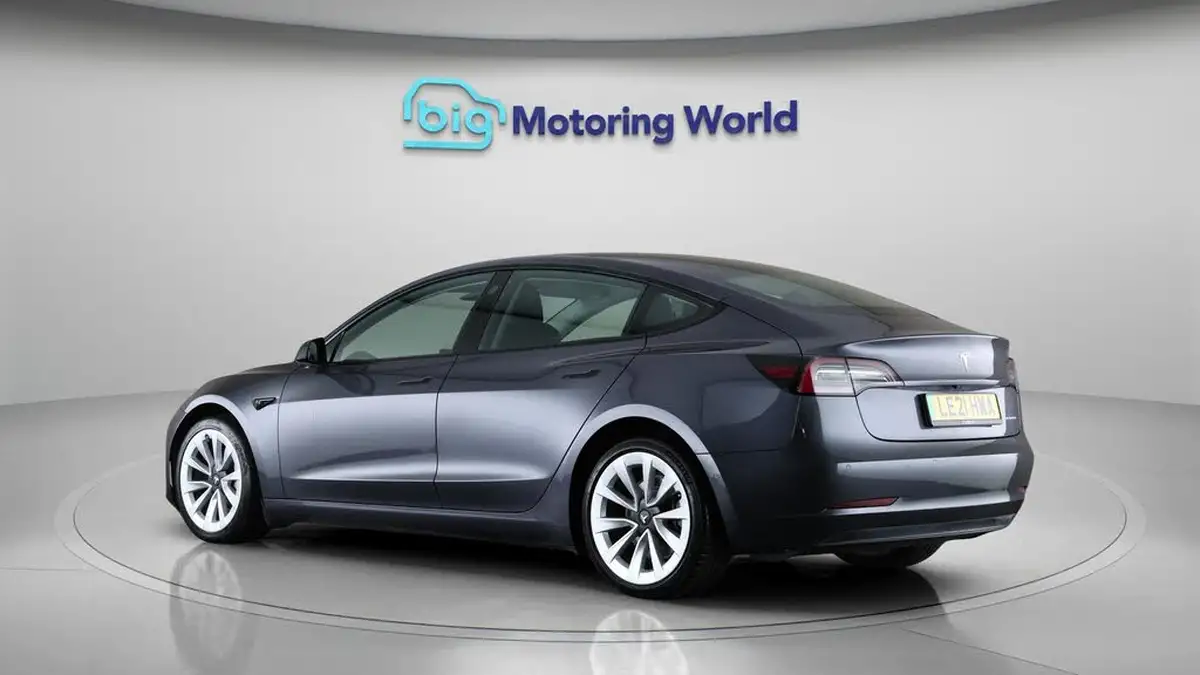 2021-tesla-model-3-e-long-range-4x4-big-5