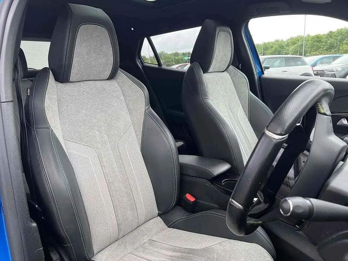 2021-peugeot-2008-suv-e-gt-premium-big-7