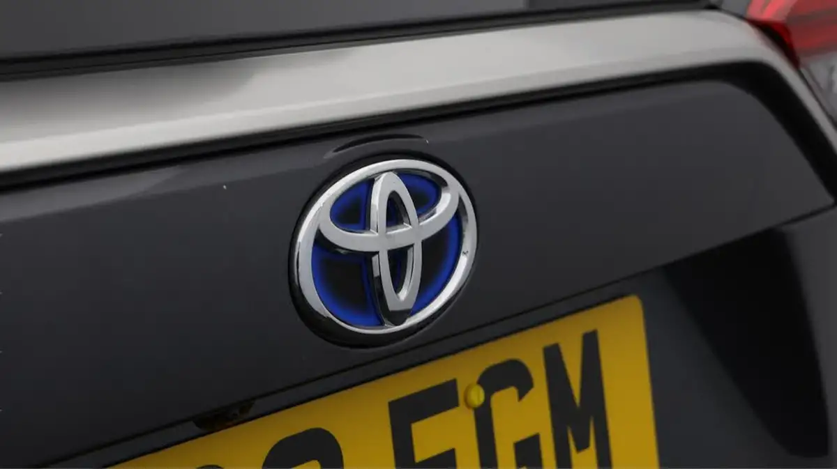 2022-toyota-rav4-25-vvt-i-design-302bhp-plug-in-big-20