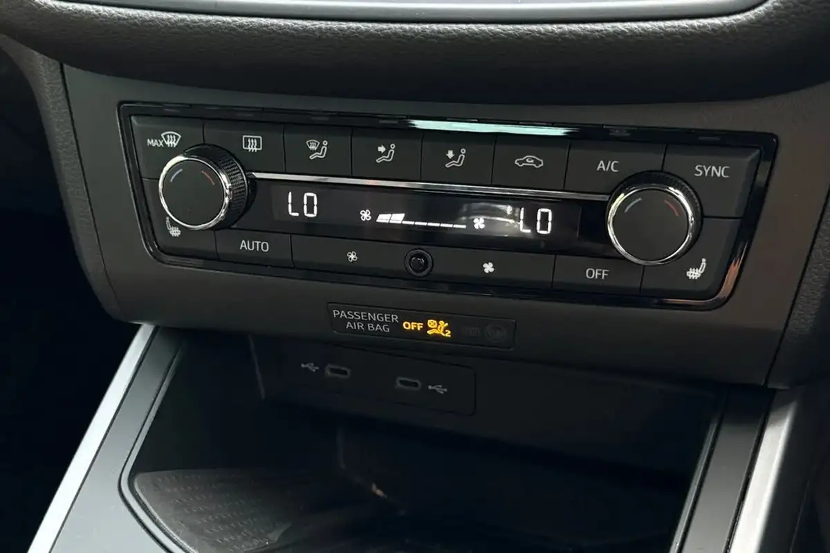 2021-seat-arona-10-tsi-fr-red-edition-big-21