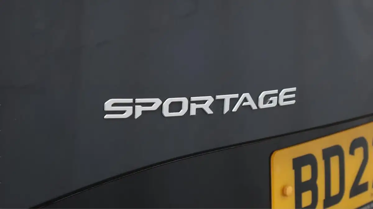 2022-kia-sportage-16-t-gdi-gt-line-226bhp-hev-1598cc-auto-big-20