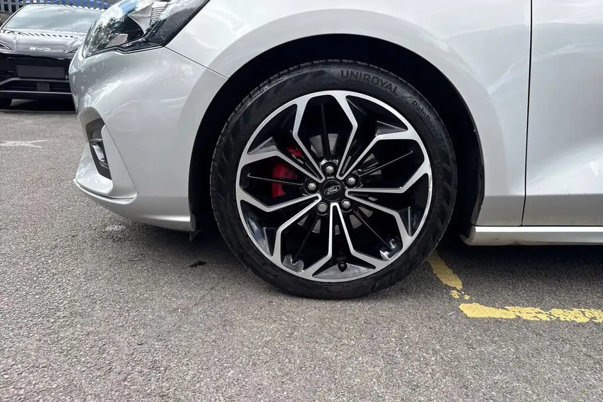 2020-ford-focus-10t-st-line-x-edition-125ps-hybrid-mhev-hatchback-big-12