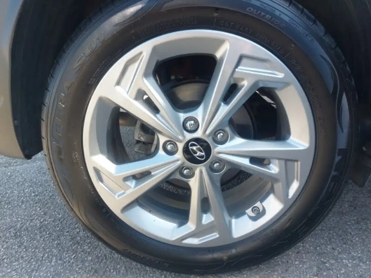 2022-hyundai-kona-10-t-gdi-se-connect-big-16