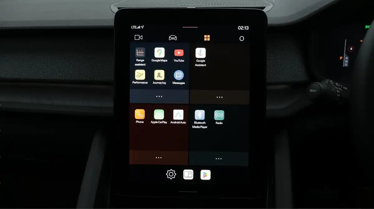 2022-polestar-polestar-2-e-ps2-300kw-longe-dual-plus-pilot-big-11