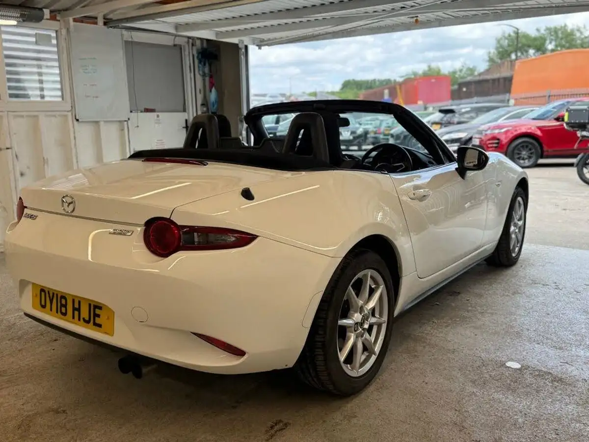 2018-mazda-mx-5-15-se-big-8