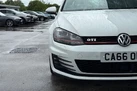 2016-volkswagen-golf-20-tsi-gti-220ps-hatchback-5d-dsg-small-55