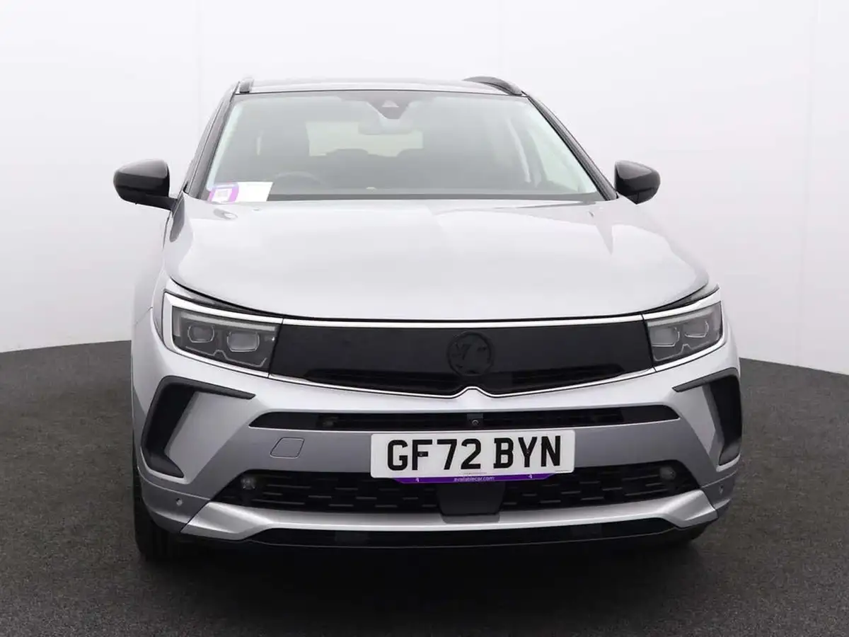 2022-vauxhall-grandland-15td-ultimate-big-1