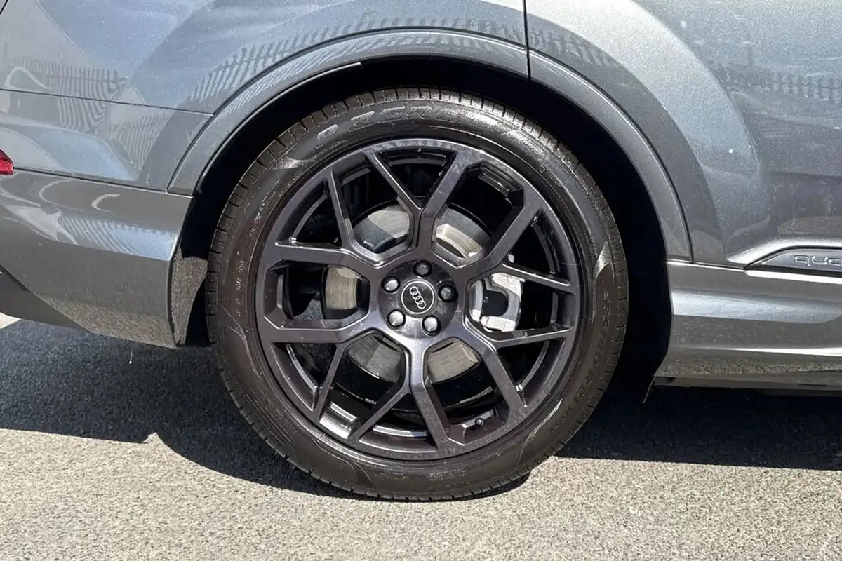 2025-audi-q7-30-45-tdi-black-edition-big-10