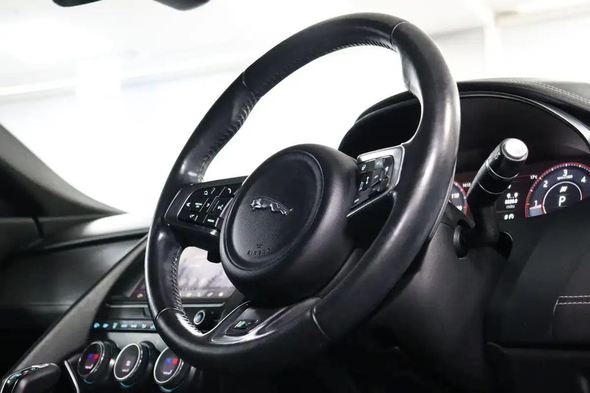 2019-jaguar-e-pace-20-i4d-r-dynamic-hse-180ps-big-11