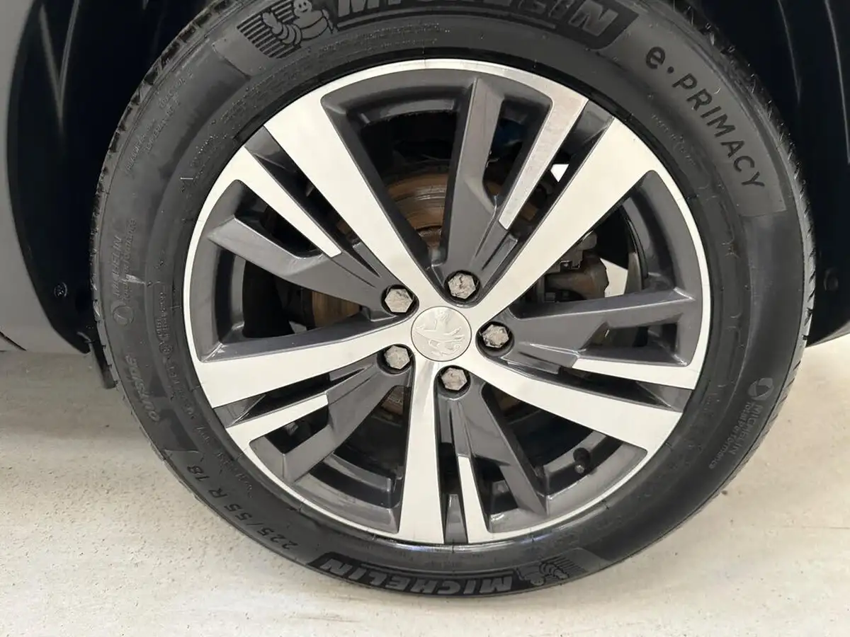 2022-peugeot-3008-suv-12-puretech-allure-premium-big-32