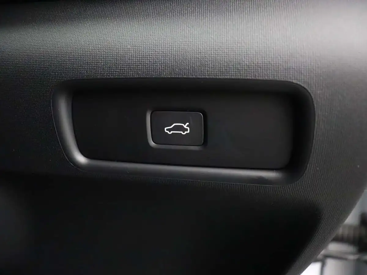 2024-polestar-polestar-2-e-ps2-200kw-standard-single-big-32