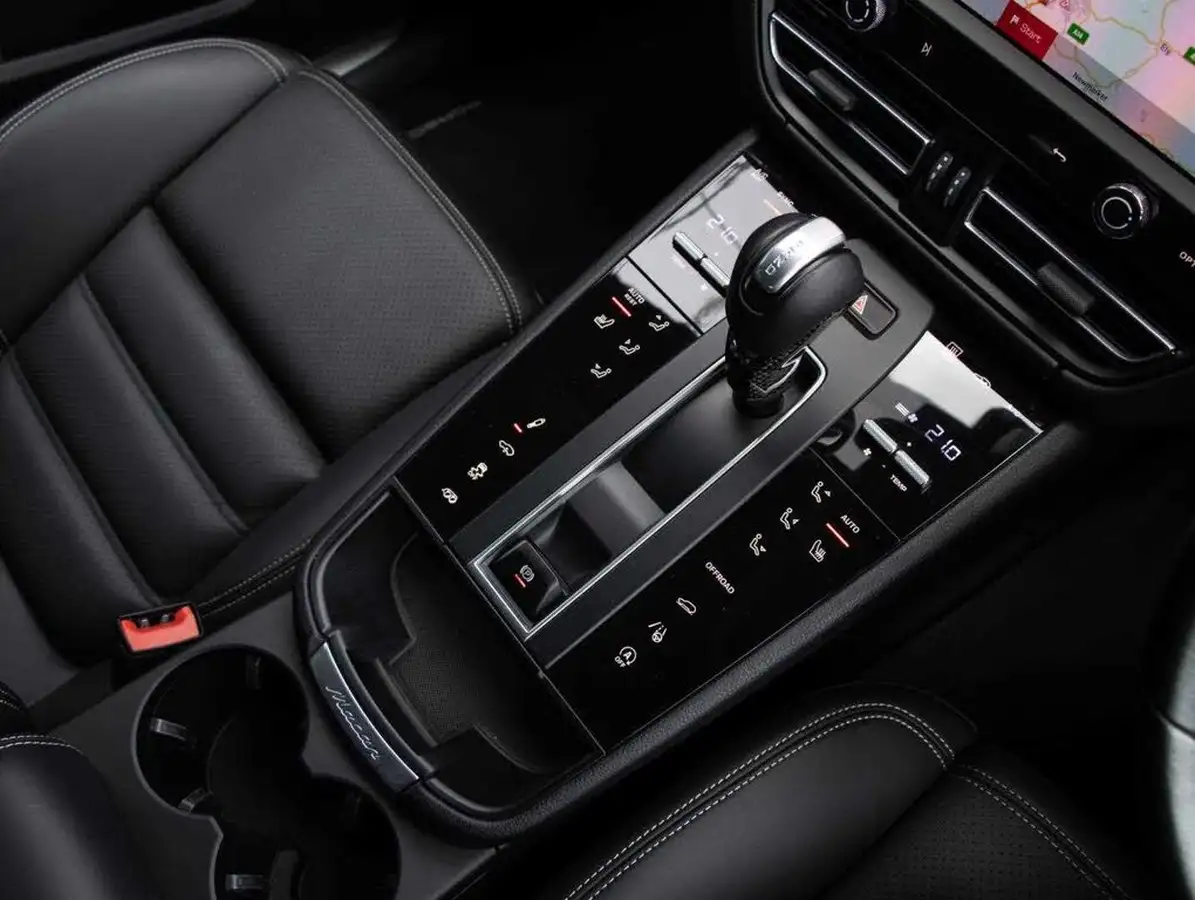2022-porsche-macan-29-v6-s-big-10
