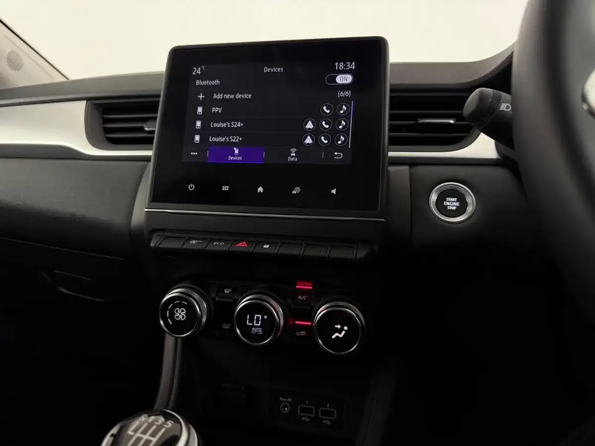 2022-renault-captur-10-tce-iconic-edition-big-38