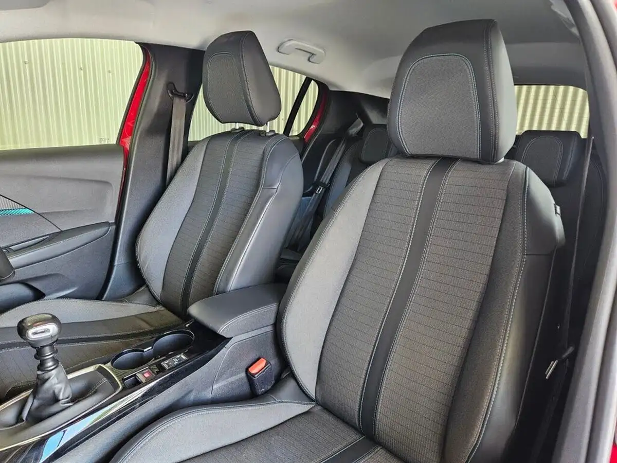 2020-peugeot-208-12-puretech-allure-premium-100bhp-big-28