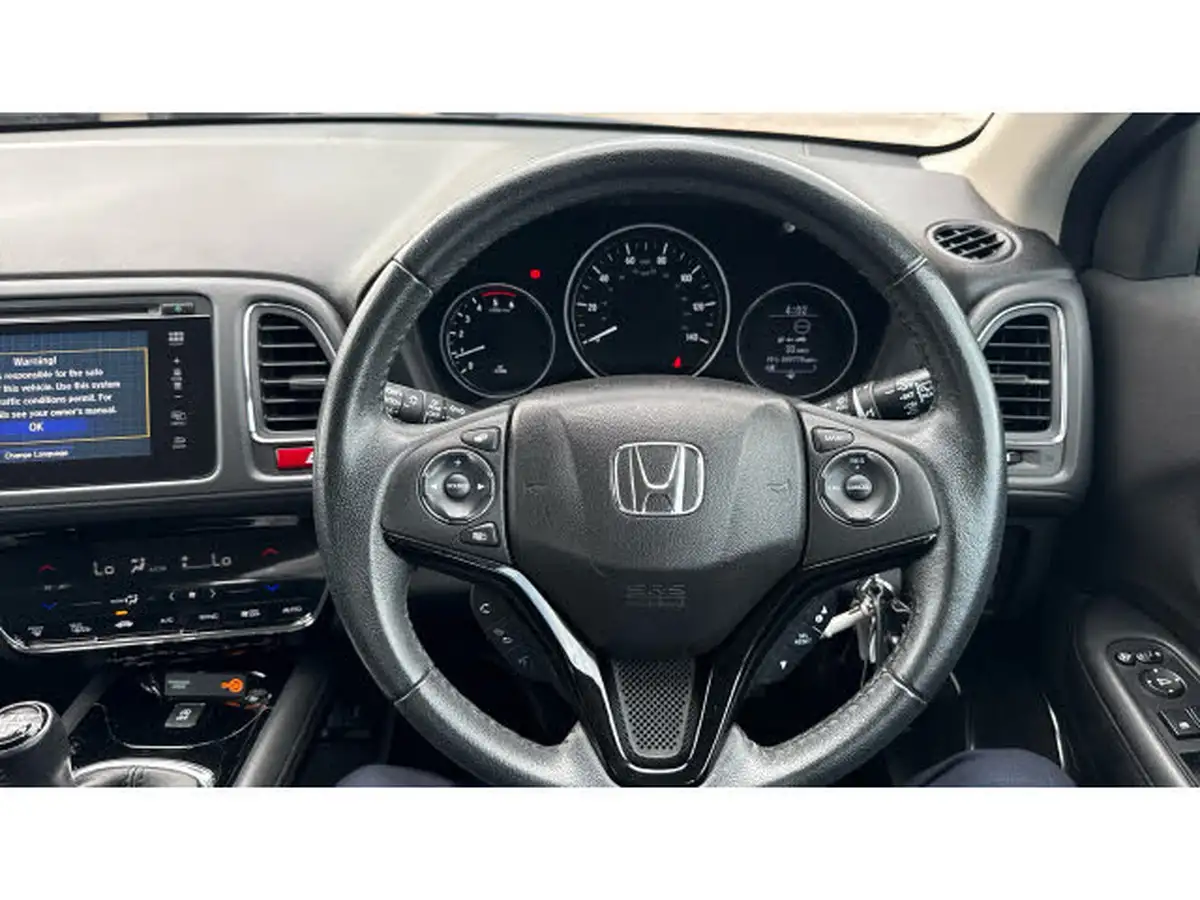 2015-honda-hr-v-16-i-dtec-se-navi-big-20