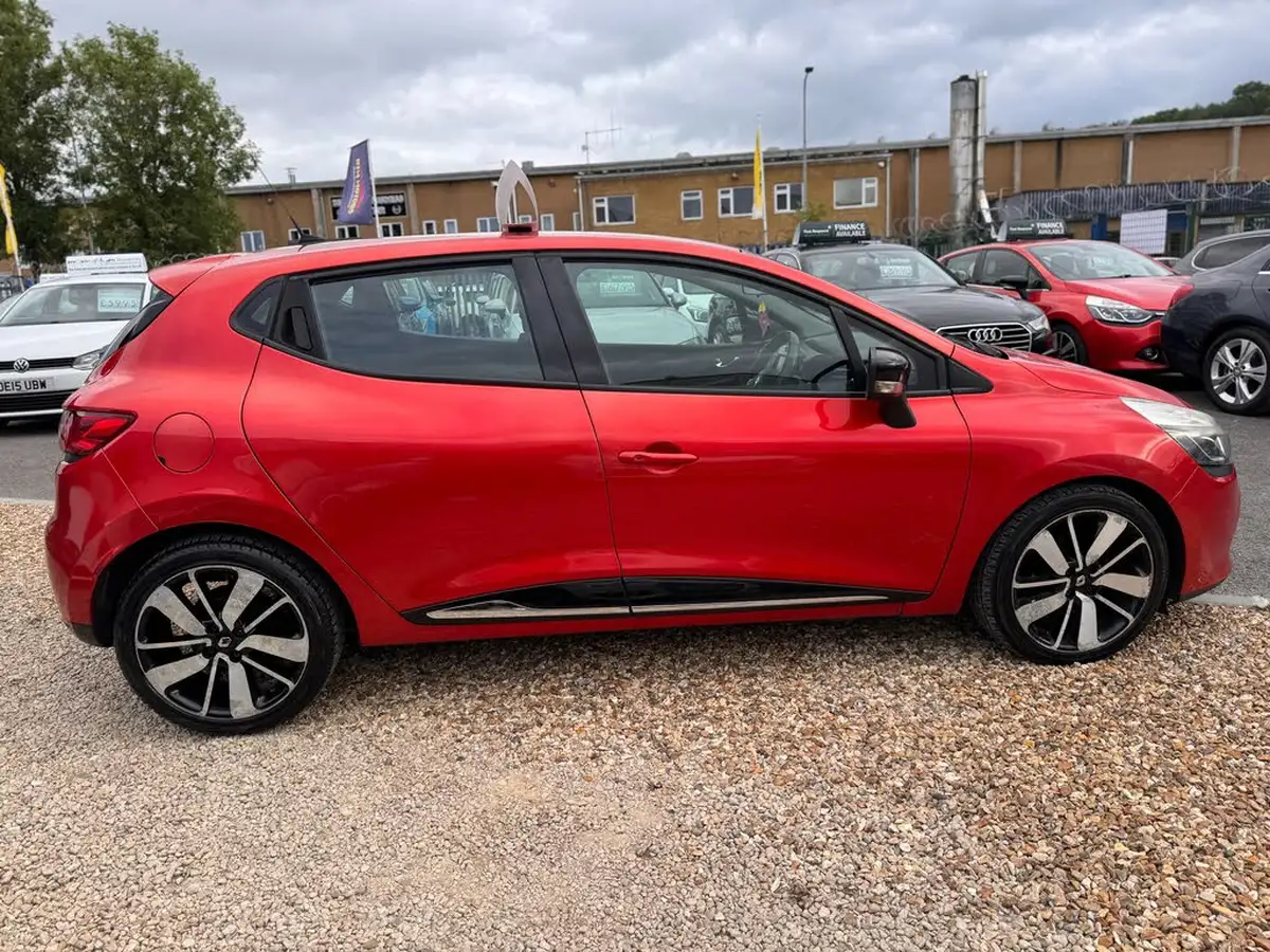 2013-renault-clio-15dci-dynamique-s-medianavss-big-9