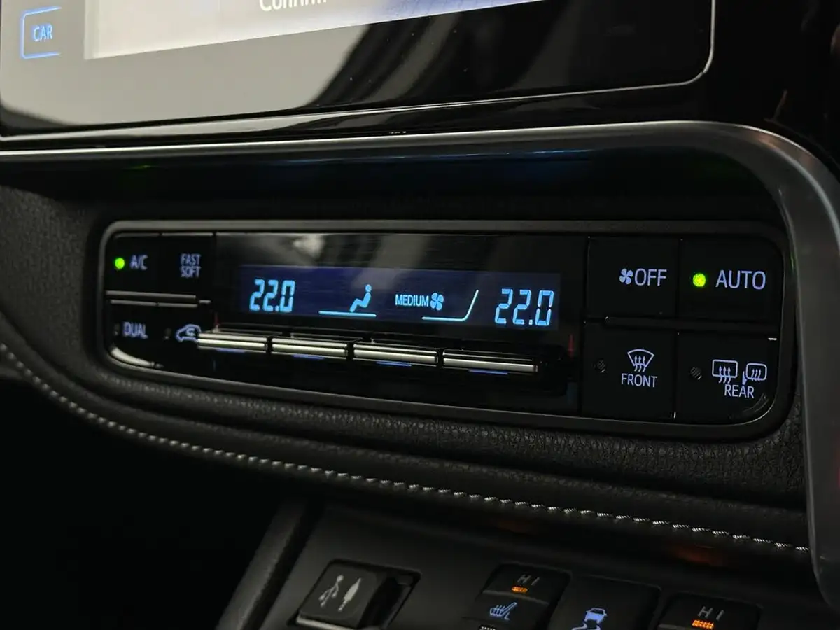 2018-toyota-auris-18-vvt-i-hsd-excel-hatchback-big-21