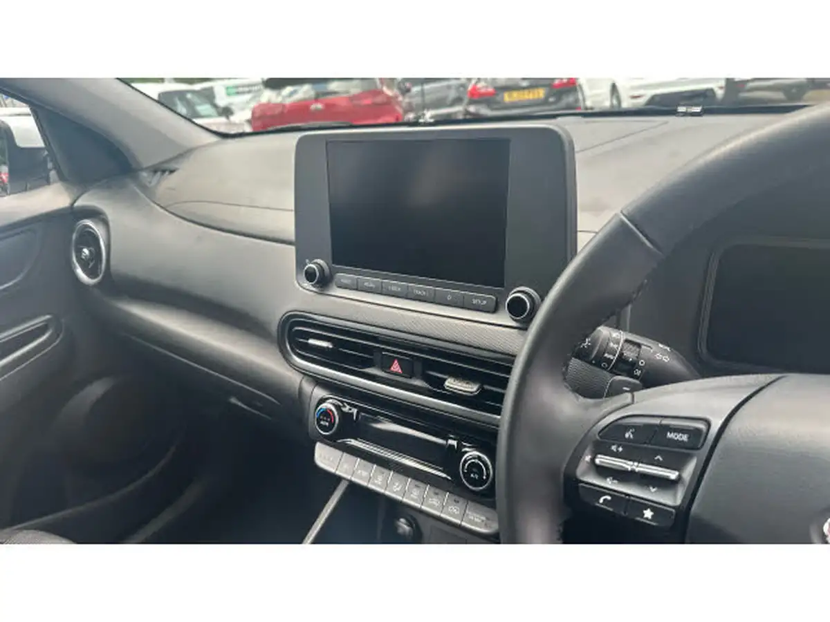 2022-hyundai-kona-16-gdi-se-connect-big-13