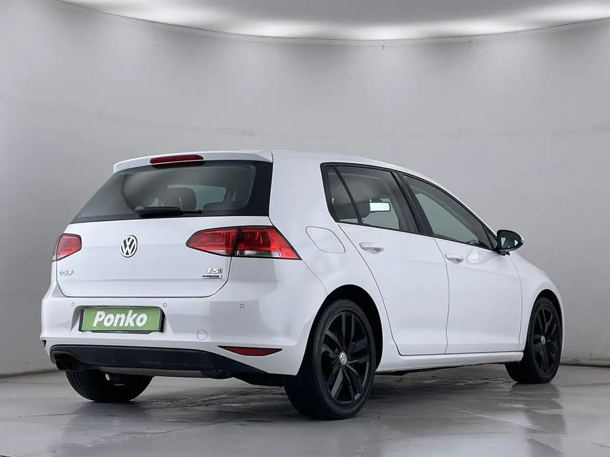 2015-volkswagen-golf-14-tsi-match-5d-big-60