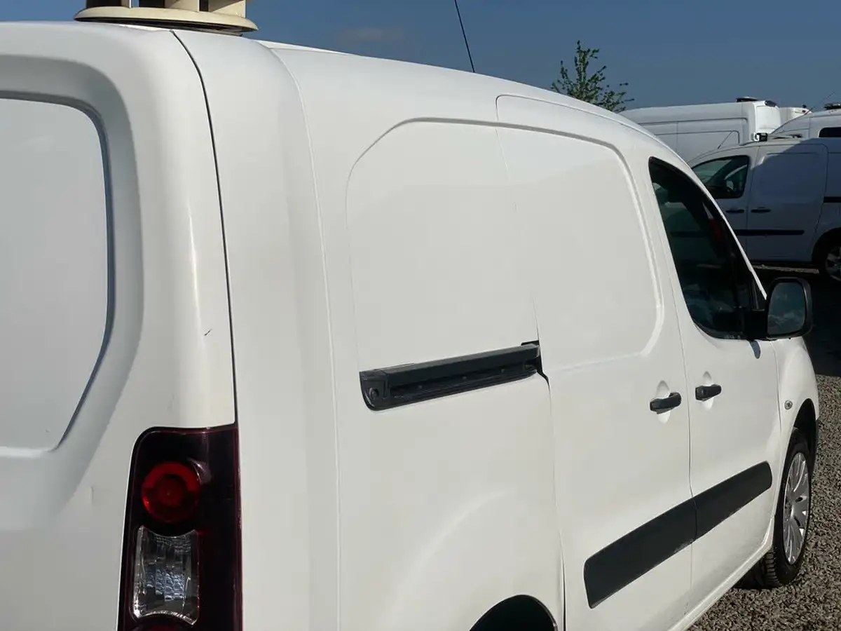 2017-citroen-berlingo-16td-l2-750-lx-16bluehdi-100eu6-ss-panel-big-21