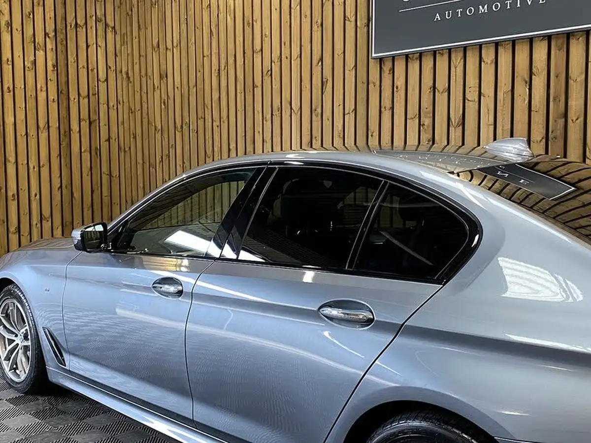 2017-bmw-5-series-20td-520d-m-sport-xdrive-saloon-4d-big-34