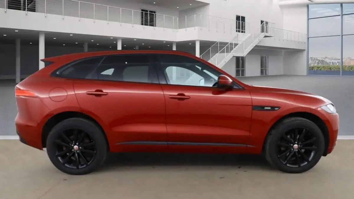 2019-jaguar-f-pace-20-i4d-r-sport-180ps-ss-auto-big-10