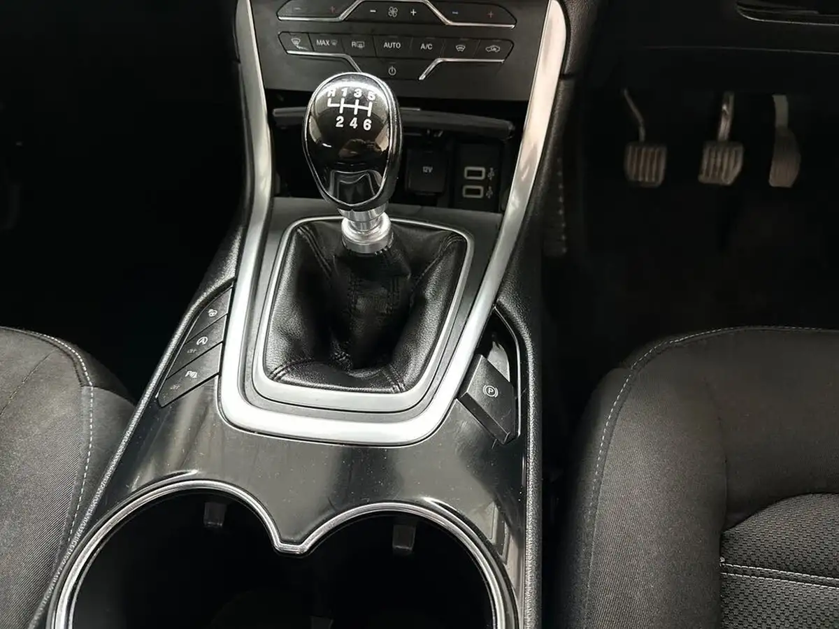 2018-ford-galaxy-20-titanium-150ps-big-27