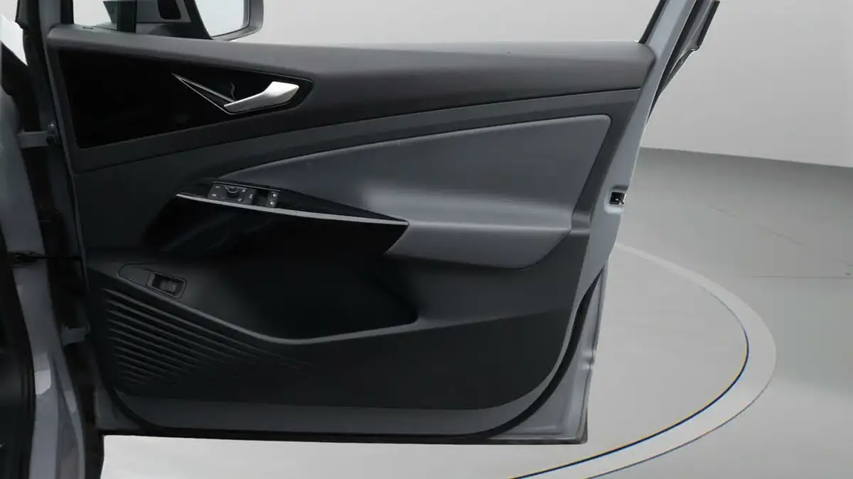 2023-volkswagen-id5-e-tech-174ps-big-15