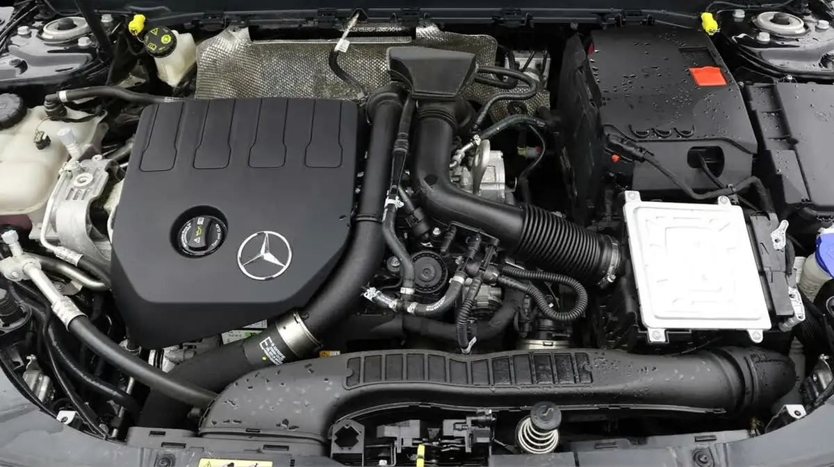 2022-mercedes-benz-a-class-13-a180-amg-line-executive-hatchback-5d-7g-dct-big-19