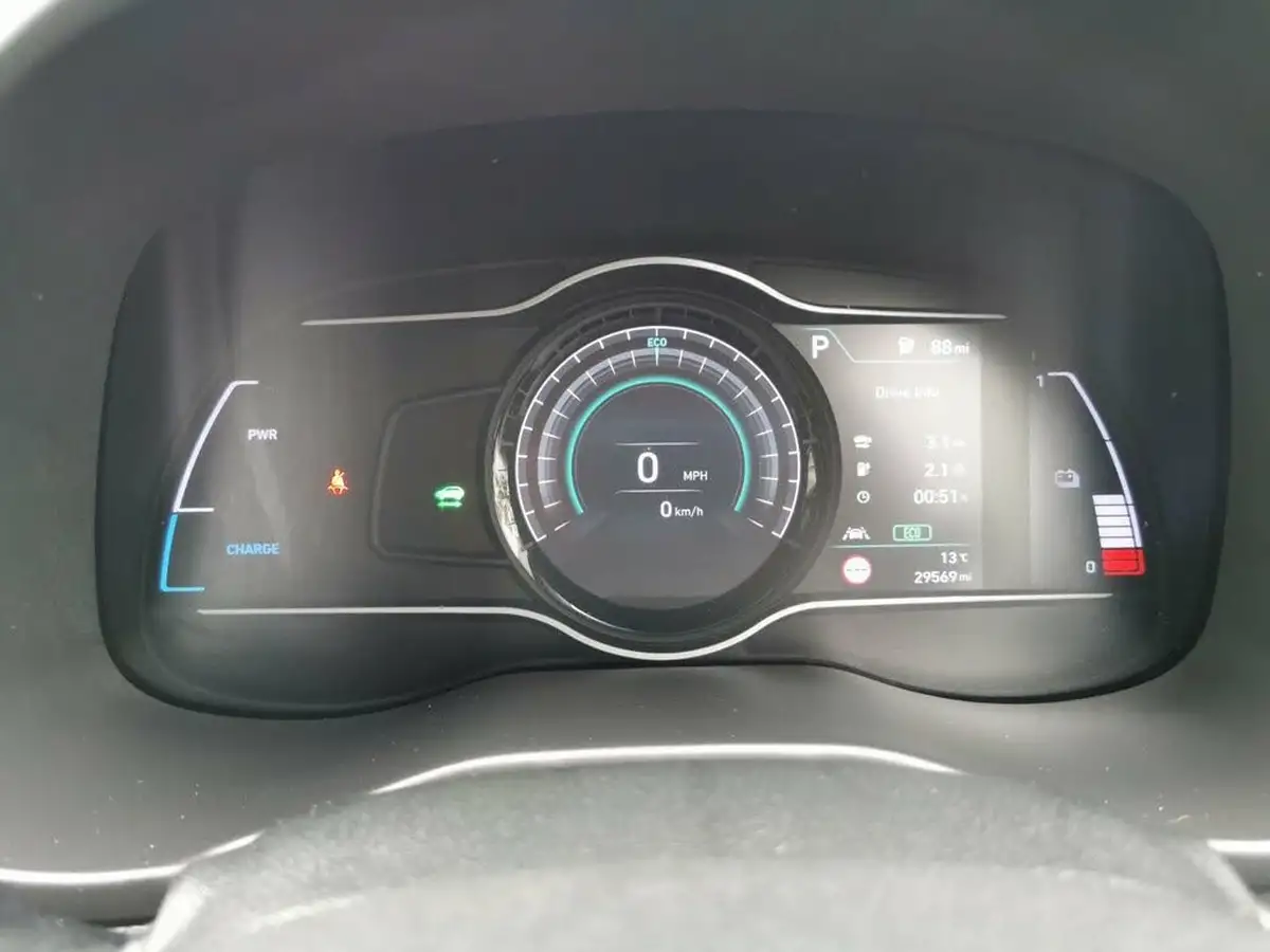 2020-hyundai-kona-e-premium-204ps-big-20