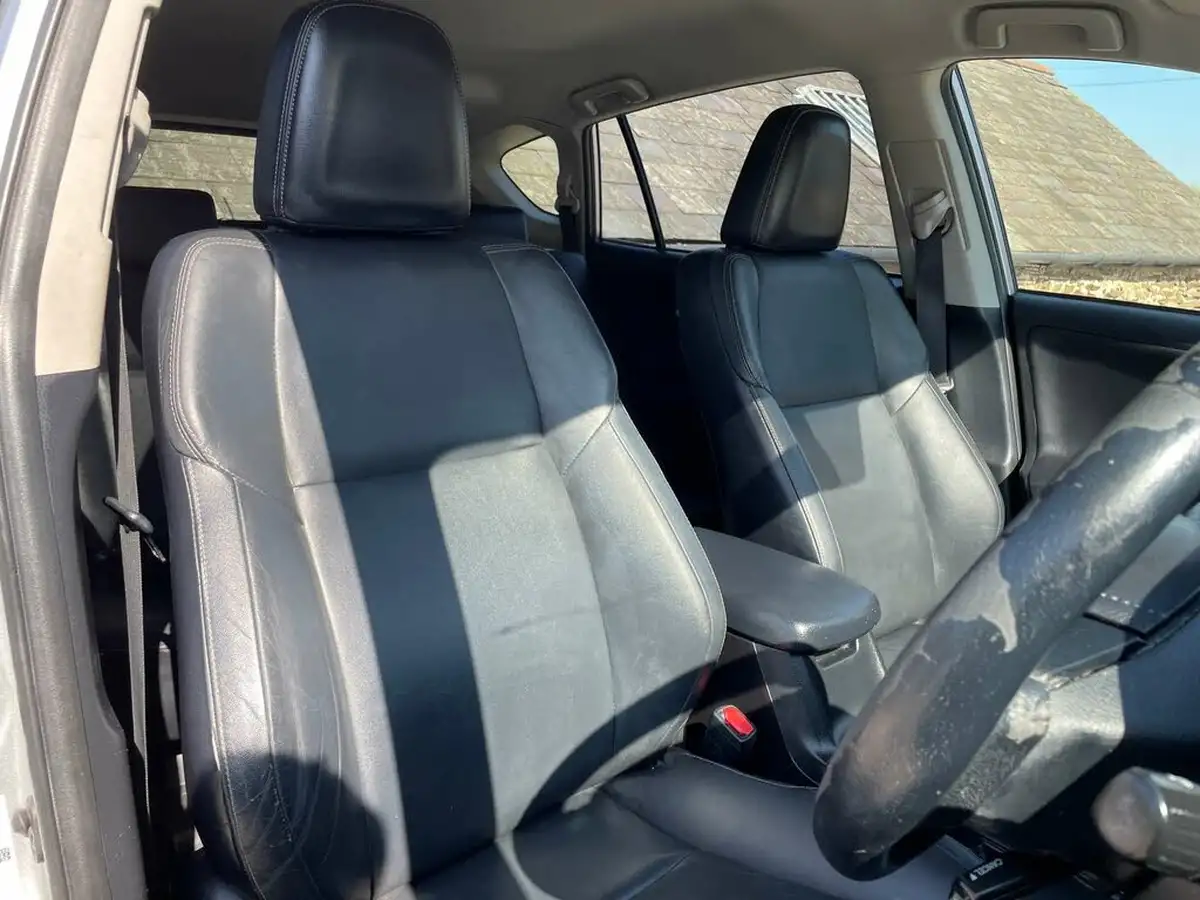 2013-toyota-rav4-20td-invincible-2wd-1990cc-big-16