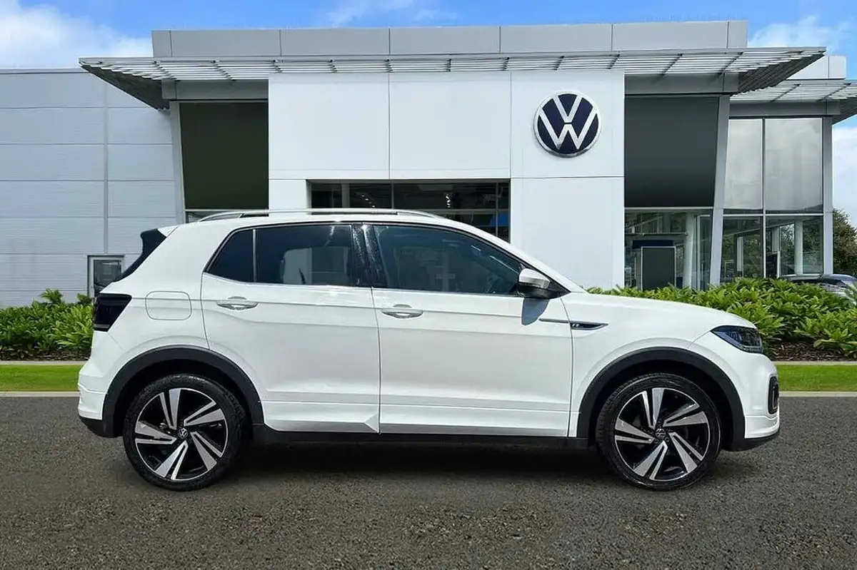 2022-volkswagen-t-cross-15-tsi-r-line-big-3