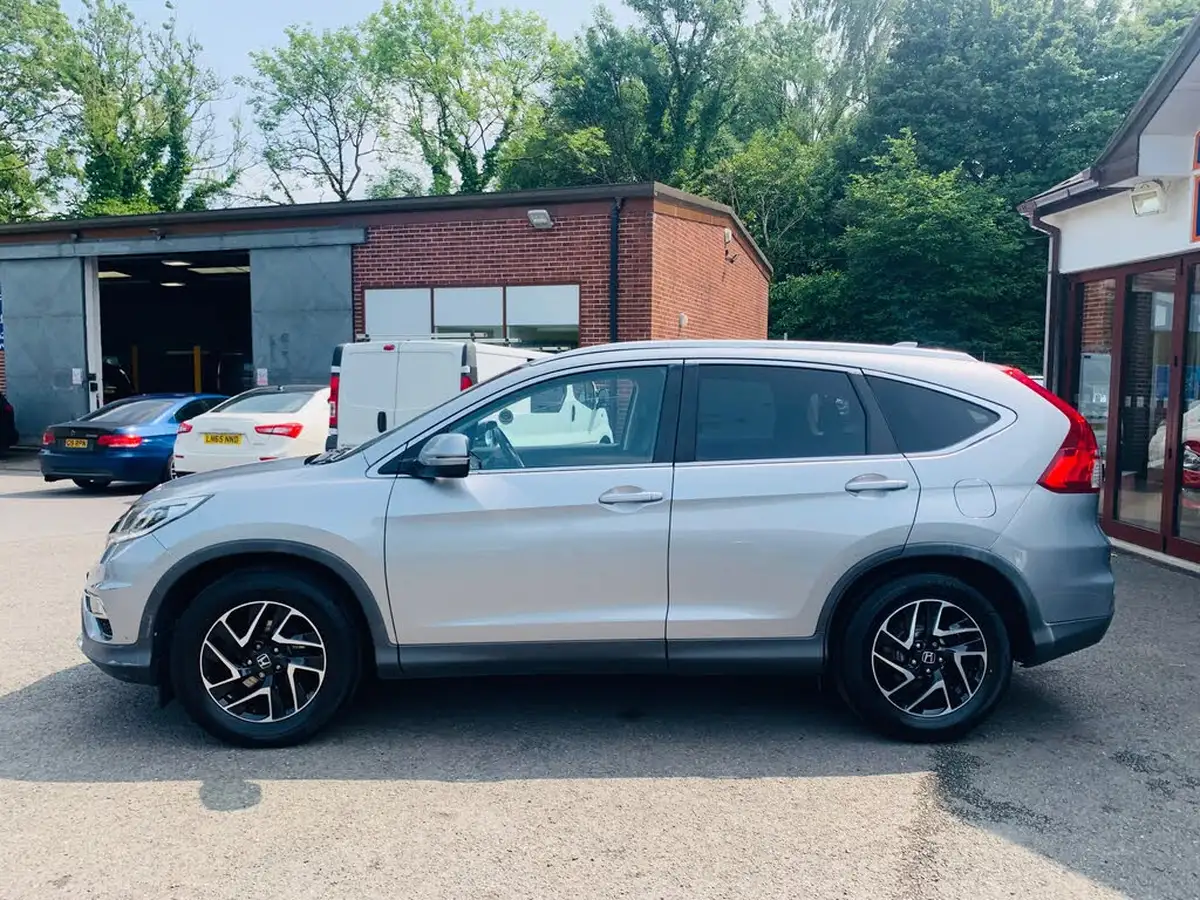 2017-honda-cr-v-16i-dtec-se-plus-navi-120ps-2wdss-big-3