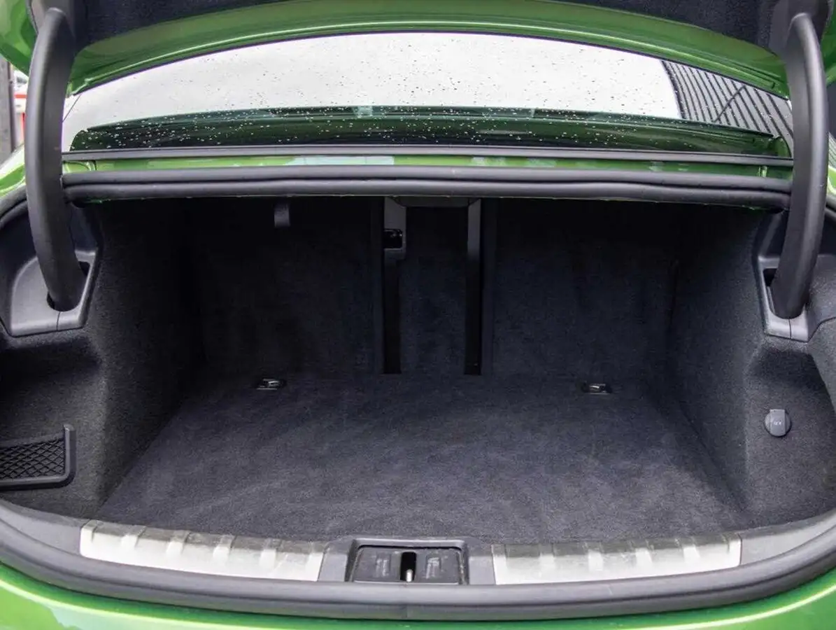 2022-porsche-taycan-e-4s-571ps-performance-battery-plus-big-23