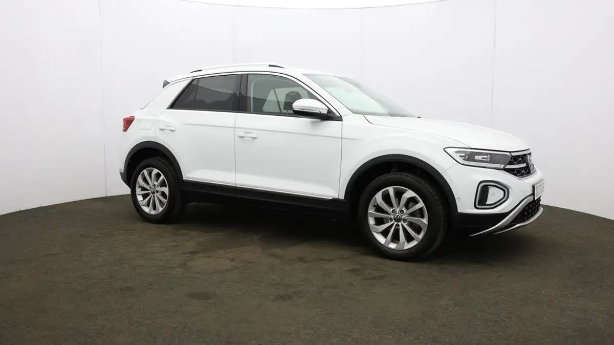 2023-volkswagen-t-roc-15-tsi-style-hatchback-5d-big-49